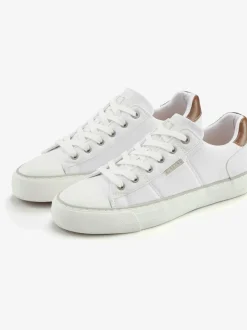 Baskets chaussures en textile tendance en matière douce pour un confort optimal