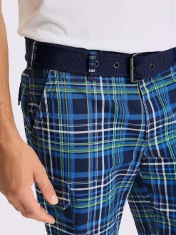 Bermuda livré avec ceinture