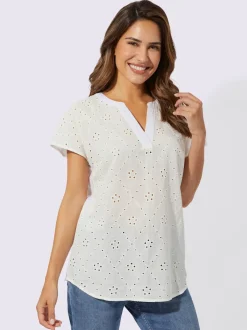 Blouse à broderie ajourée col en V et manches courtes