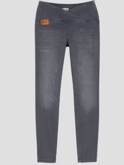 Jean extensible qualité coton doux sur la peau