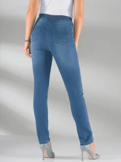 Jean femme à coupe droite avec poches devant et derrière