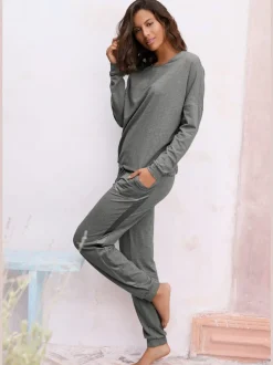 Joli pyjama chiné