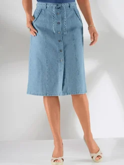 Jupe femme en jean entièrement boutonnée avec ceinture tressée