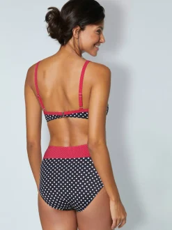 Maillot de bain bon. a, b, c