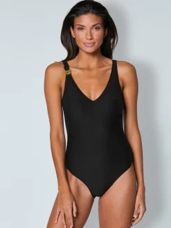 Maillot de bain bon. b, c, d, e