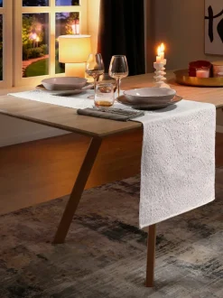 Nappe existe en forme carrée, ronde et ovale