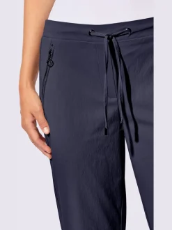Pantalon, ceinture et lien à nouer
