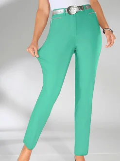 Pantalon slim à ceinture et passants