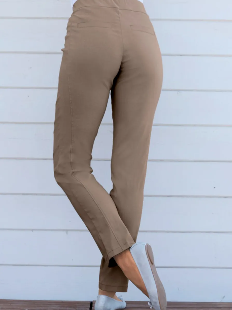 Pantalon uni à ceinture élastique et effet affinant