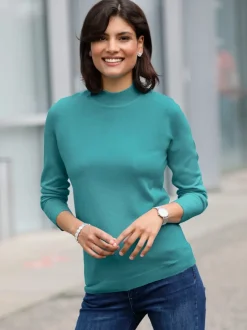 Pull doux entretien facile coupe basique col montant