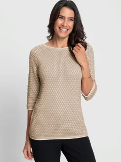Pull à manches 3/4 encolure ronde et motif structuré