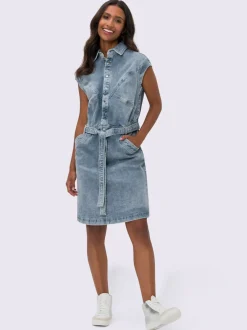 Robe en jean col chemise manches courtes et ceinture