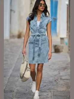 Robe en jean col chemise manches courtes et ceinture