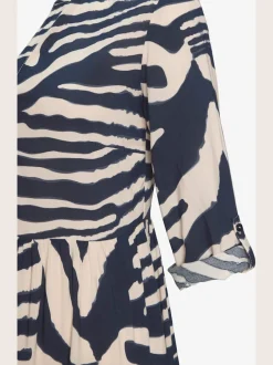 Robe longue avec encolure ronde