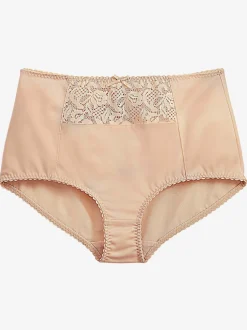 Slip gainant éléments en dentelle légèrement transparente