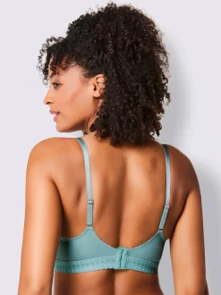 Soutien-gorge à coques sans armatures bon. a, b, c