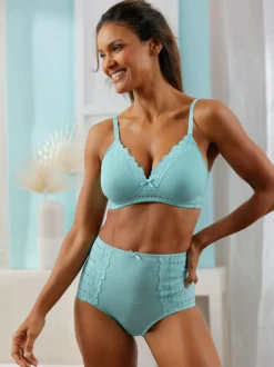 Soutien-gorge à coques sans armatures bon. a, b, c