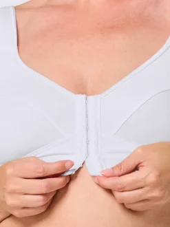 Soutien-gorge sans armatures à fermeture devant bon. a, b, c, d