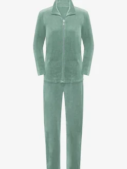Tenue détente chandail en velours ras