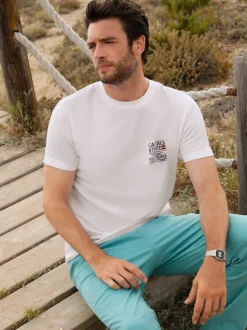 T-shirt à manches courtes le compagnon moderne au quotidien