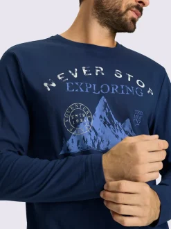 T-shirt à manches longues le compagnon moderne au quotidien