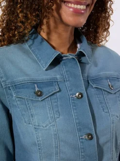 Veste en jean à associer avec un pantalon